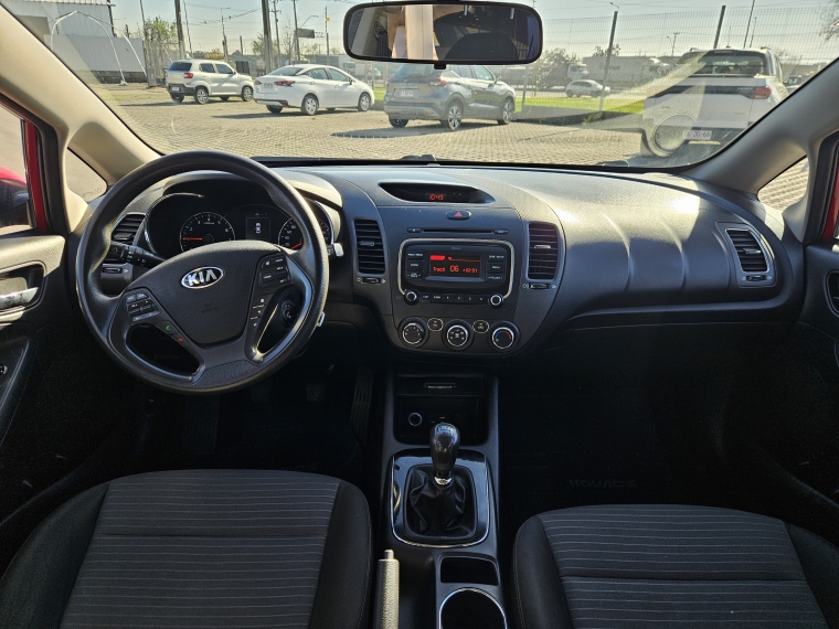 Kia Cerato 5 5 Ex Mt 1.6 2019 Usado  Usado en Kovacs Usados