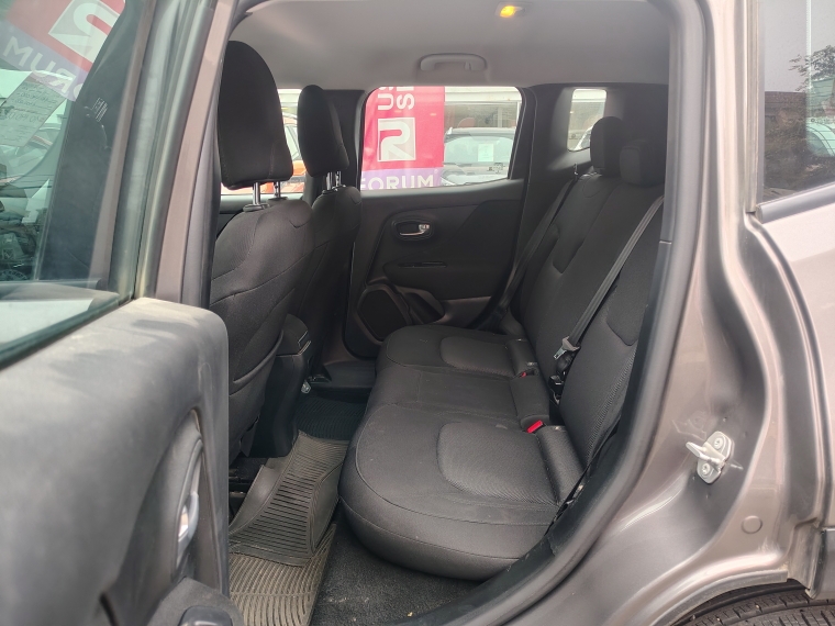 Jeep Renegade Renegade 1.8 2022 Usado en Rosselot Usados