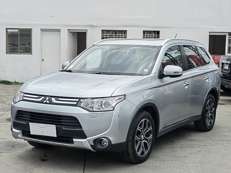 Mitsubishi Outlander Outlander Gls 2.4 4x4 Ac 2015 Usado en Rosselot Usados