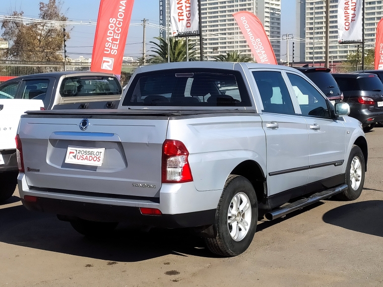 Ssangyong Actyon sport New Actyon Sport 4x2 2.0 Mt A/a Abs Ll -nas612 2017 Usado en Rosselot Usados