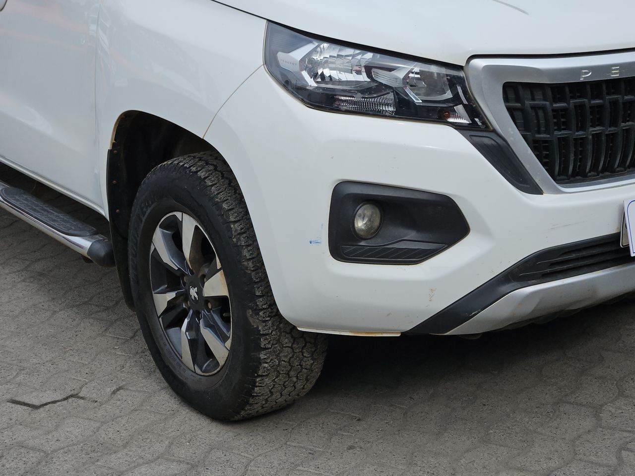 Peugeot Landtrek Landtrek Bluehdi 4x4 2.2 Aut 2023 Usado  Usado en Webautos.cl