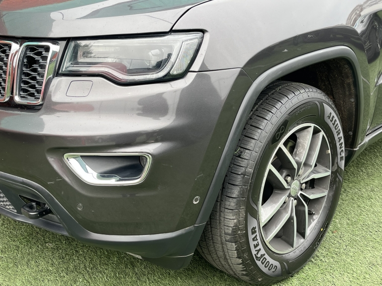 Jeep Grand cherokee laredo Grand Cherokee Laredo 3.6 Aut 2019 Usado en Rosselot Usados