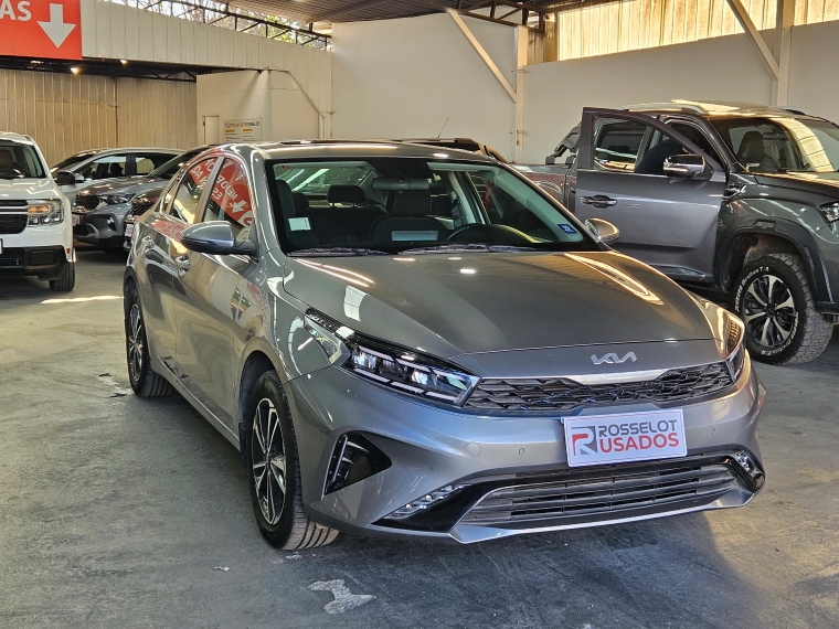 Kia Cerato Cerato Mpi 1.6 Aut 2023 Usado en Rosselot Usados