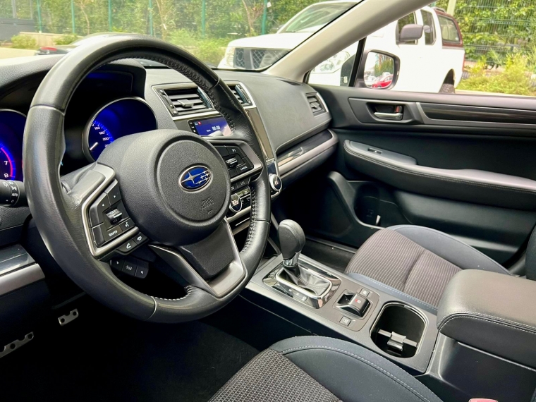 Subaru Outback Dynamic 2.5 Awd 2019  Usado en RSD Autos