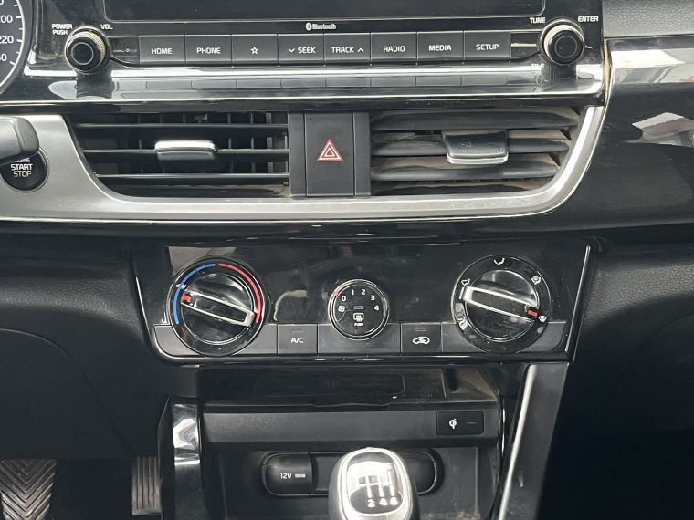 Kia Seltos Seltos Mpi 6mt 1.6 2021 Usado en Rosselot Usados