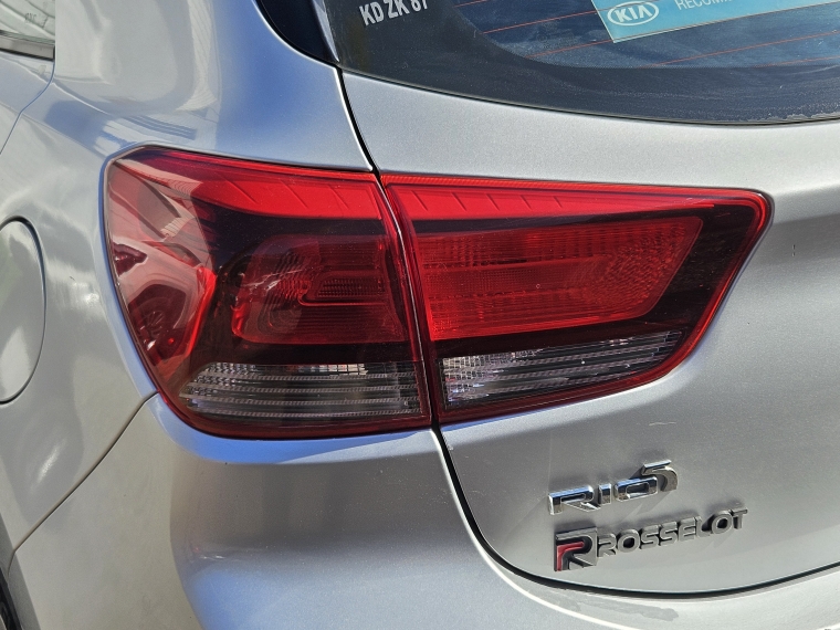 Kia Rio 5 Rio 5 Ex 1.4l 6mt Ac - 1912 2018 Usado en Rosselot Usados