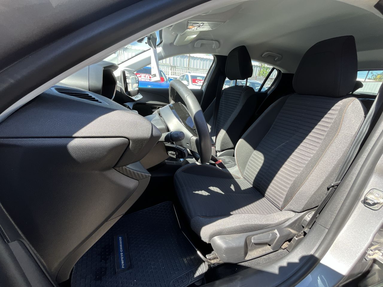 Peugeot 208 208 Puretech 4x2 1.2 2024 Usado en Usados de Primera - Sergio Escobar
