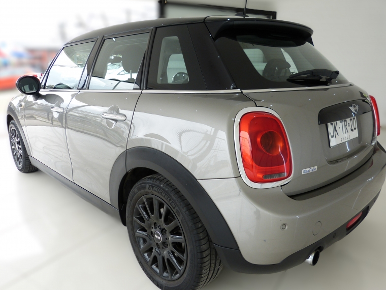 Mini Cooper 1.5 Hb 5p Classic 2017 Usado en Automotriz Olea Flaño