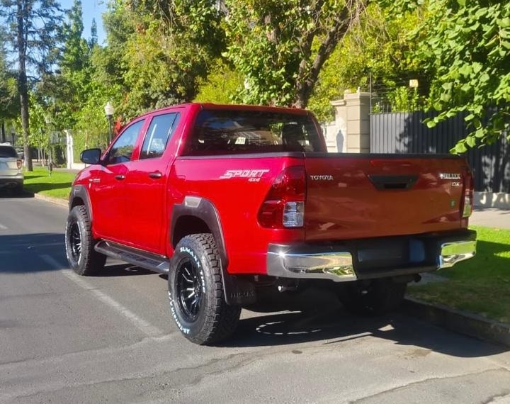 Toyota Hilux Vehiculo Blindado Dx 4x4 2.4  2024  Usado en Autos