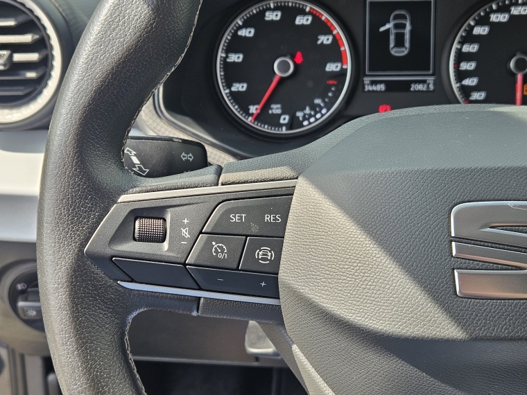 SEAT Ibiza — foto 18 de 20