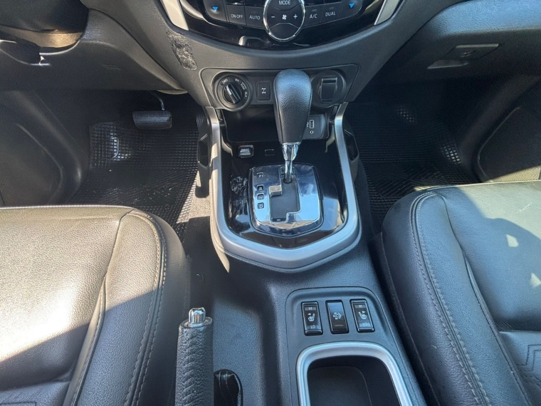 Nissan Navara 2.3 Dc Platinum At 4x4 Diesel  2023 Usado  Usado en Webautos.cl