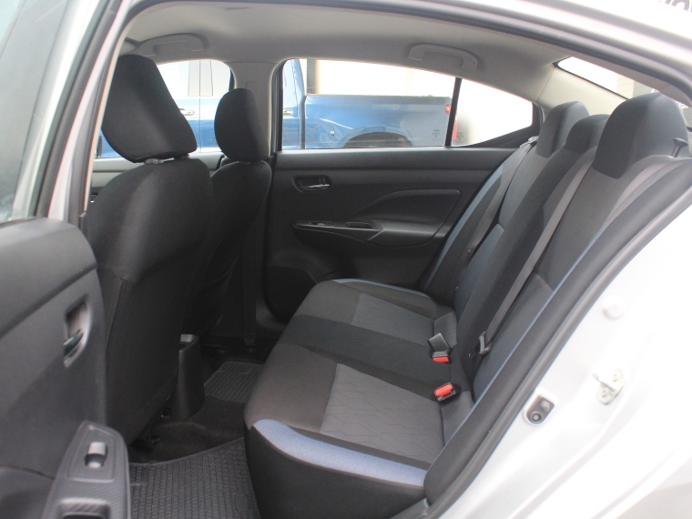 Nissan Versa 1.6  Sdvance  Mt 2024 Usado  Usado en Kovacs Usados
