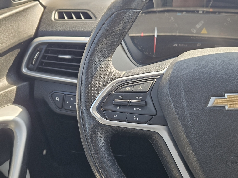 Chevrolet Captiva — foto 14 de 24