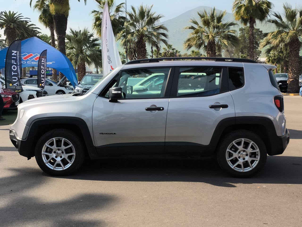 Jeep Renegade Renegade Sport Lx 1.8 Aut 2021 Usado en Usados de Primera - Sergio Escobar