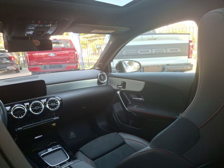 Mercedes benz A35 A35  2.0 Gasolina 4p Hatchback 2025 Usado  Usado en Webautos.cl