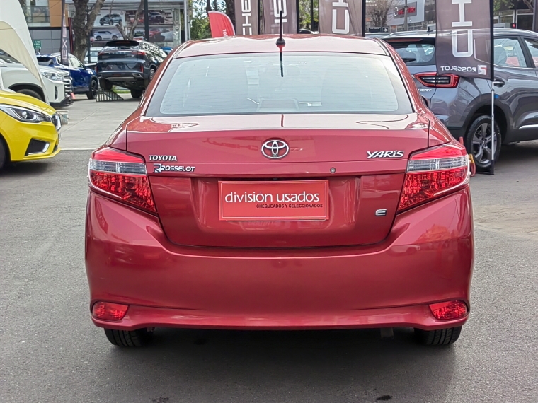 Toyota Yaris sedan Yaris Gli 1.5 Mec 2017 Usado en Rosselot Usados