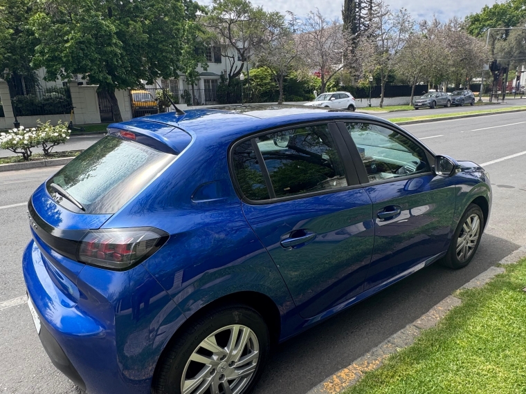 Peugeot 208 Puretech 75 Mt 1.2 2023  Usado en GT Autos Peugeot 208 Puretech 75 Mt 1.2 2023  Usado en GT Autos