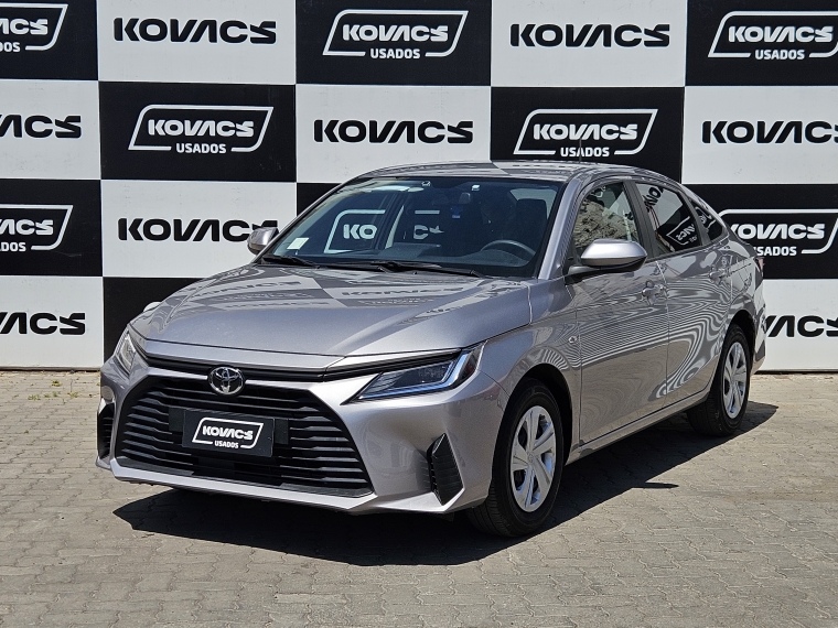 TOYOTA YARIS 1.5 E SEDAN MT 2023
