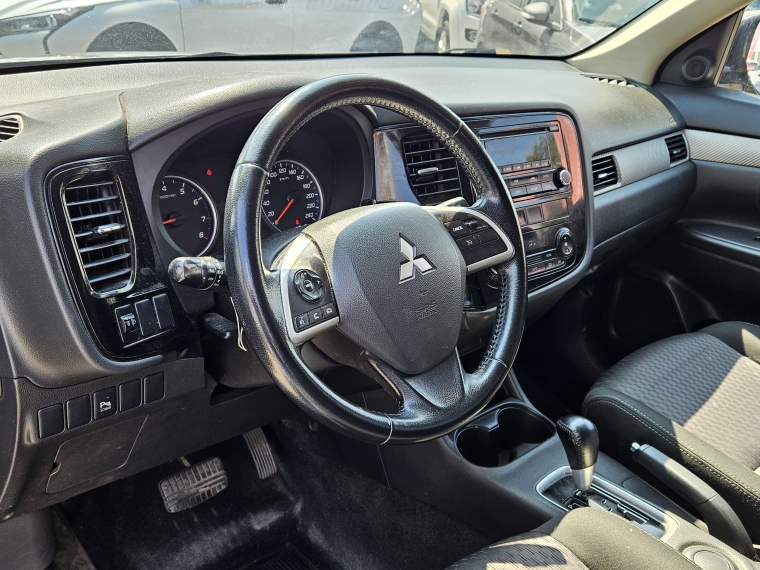 Mitsubishi Outlander Outlander 4x2 At 2.0 Ac 2015 Usado en Rosselot Usados