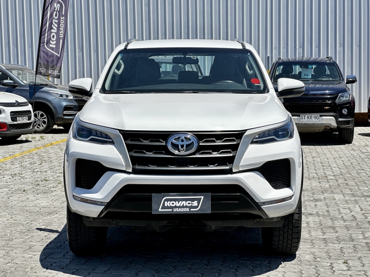 Toyota Fortuner 2.7 Sr5 At 2023 Usado  Usado en Kovacs Usados