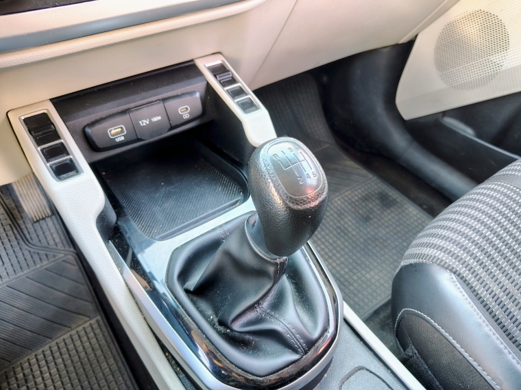 Kia Carens Carens Lx 1.5 2023 Usado en Rosselot Usados
