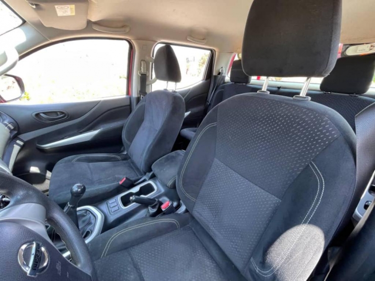 Nissan Np300 Dcab 2.3 Mt 2018  Usado en Automarket Chile