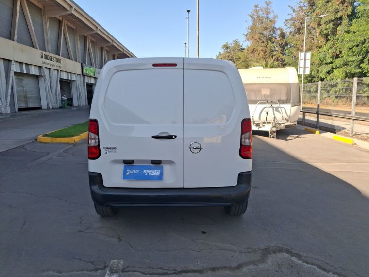 Opel Combo 1.6 Combo Td Diesel Mt 5p 2024 Usado  Usado en Webautos.cl