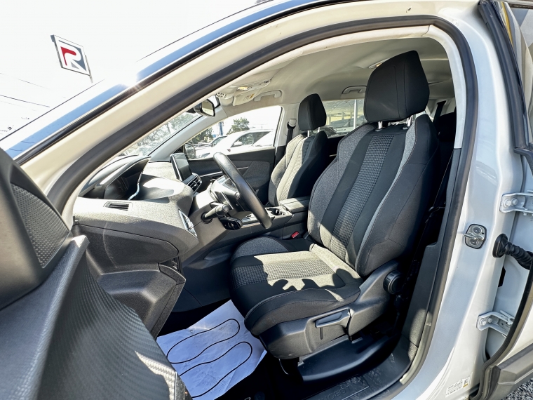 Peugeot 5008 5008 Active Bluehdi 1.5 Aut 2021 Usado en Rosselot Usados