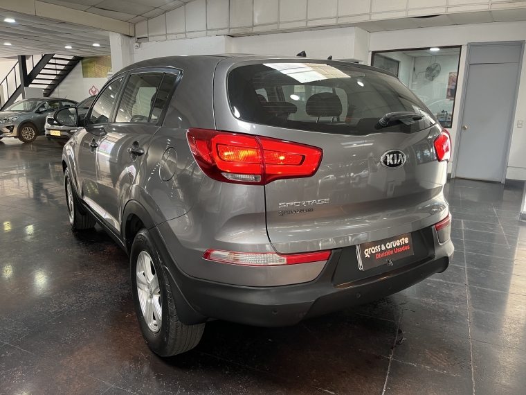 Kia Sportage Lx 2.0 Gsl Aut 2wd 2016  Usado en Grass & Arueste Usados