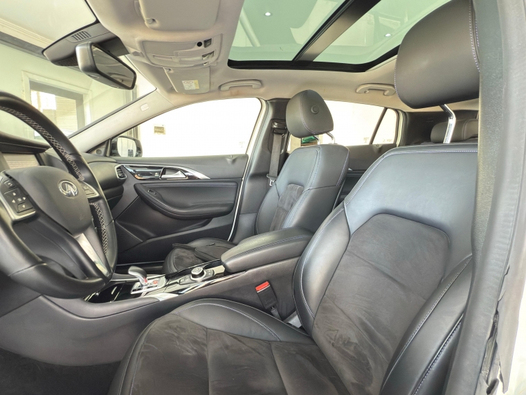 Infiniti Qx30 2.0t Aut Sport  2020 Usado en Automotriz Olea Flaño