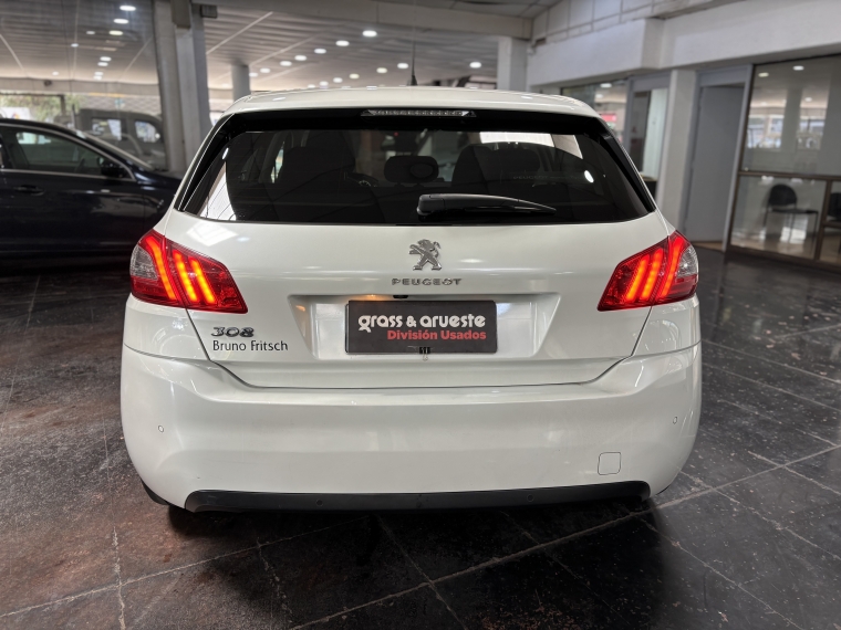 Peugeot 308 Allure Bluehdi 1.5l 6mt 2020  Usado en Grass & Arueste