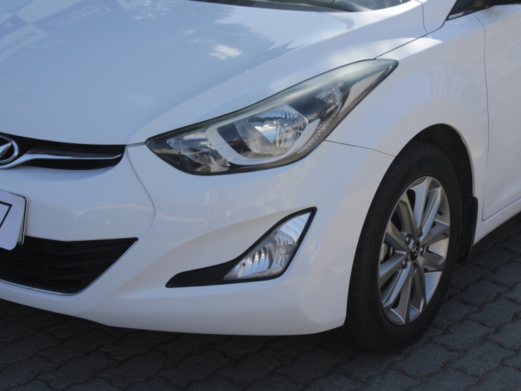 Hyundai Elantra Fl Gls 1.6 2015 Usado  Usado en Kovacs Usados