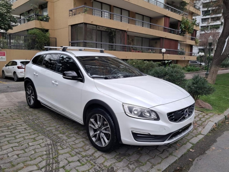 VOLVO V60 T5 AWD 2.0 - imagen 14