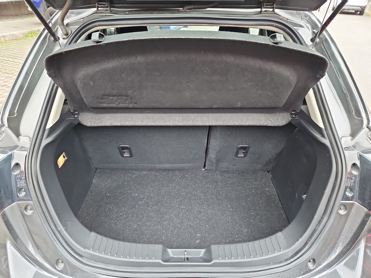Mazda 2 2 Sport Hb 1.5  Aut. 2023 Usado  Usado en Webautos.cl