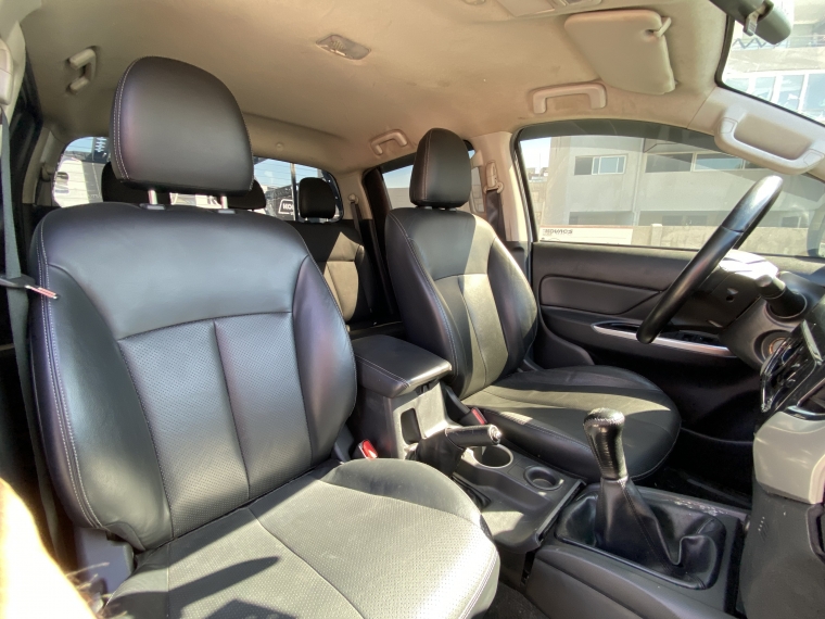 Mitsubishi L200 Katana Cr 2.4 2021 Usado  Usado en Kovacs Usados