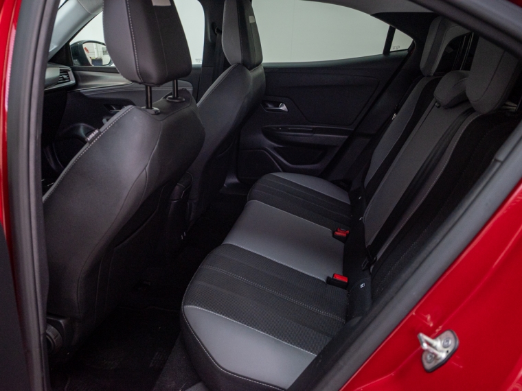 Opel Mokka  Elegance 1.2t At8. 2024 Usado  Usado en Webautos.cl
