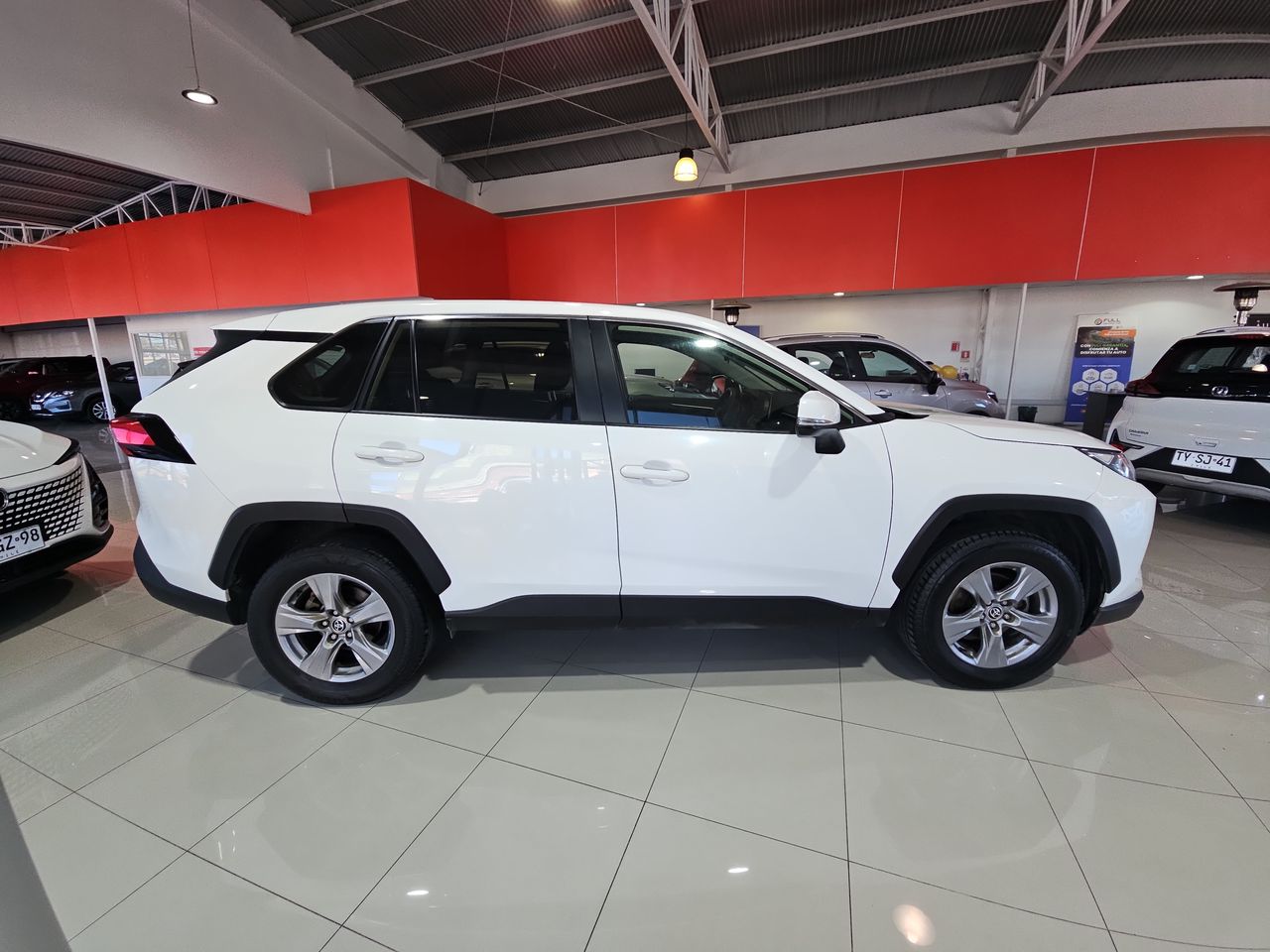 Toyota Rav4 Rav 4 Le 2.0 2023 Usado en Usados de Primera - Sergio Escobar