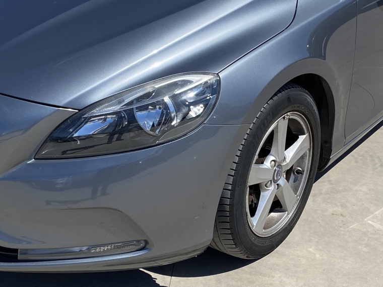Volvo V40 V40 D2 Mec 1.6 Comfort 2015 Usado en Rosselot Usados