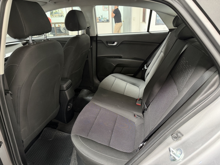 Kia Rio 4 Ex 1.4l 6mt Ci Full 2024  Usado en Grass & Arueste