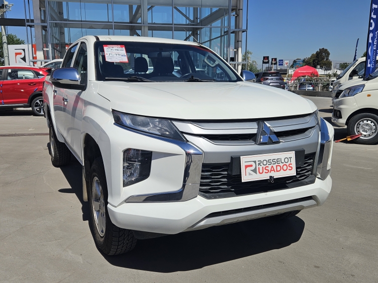 Mitsubishi L200 L200 D/c 2.4 Katana Crt 4x4 Special Pack 2023 Usado en Rosselot Usados
