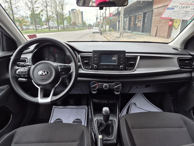 KIA Rio5 — foto 9 de 19