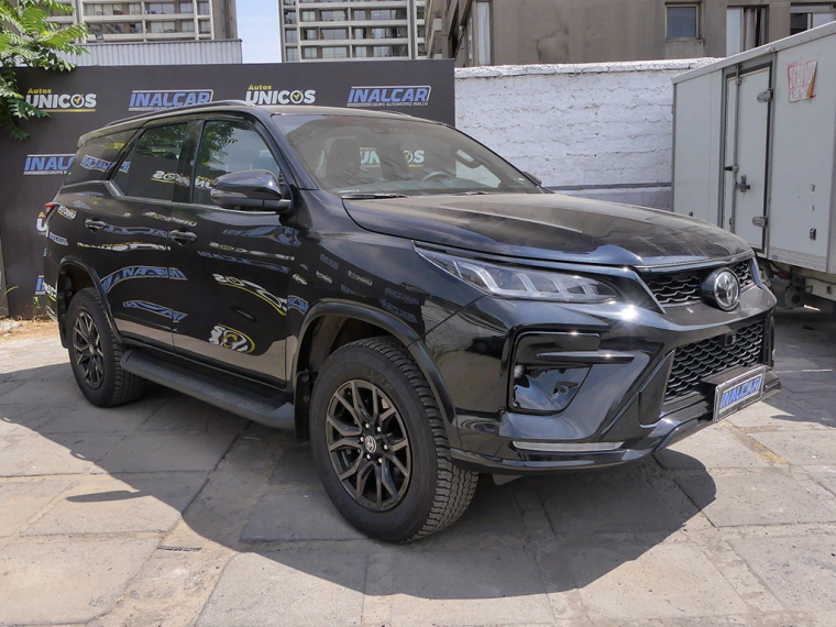 Toyota Fortuner 4x4 2.8 Aut 2023 Usado  Usado en Webautos.cl