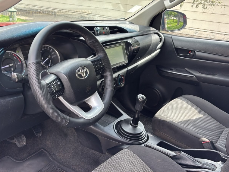 TOYOTA HILUX  Dcab DX 4x2 2.4cc - imagen 11