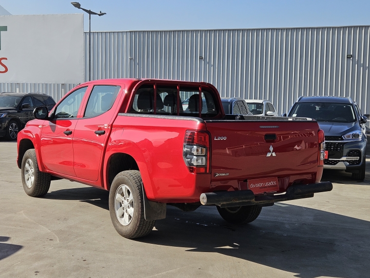 Mitsubishi L200 L200 D/c 2.4 Work Cr 4x2 Wf Doble Airbag Mn 2022 Usado en Rosselot Usados