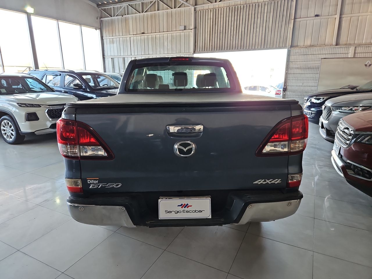 Mazda Bt-50 New Bt 50 Dcab Sdx 4x4 3.2 Aut 2018 Usado en Usados de Primera - Sergio Escobar