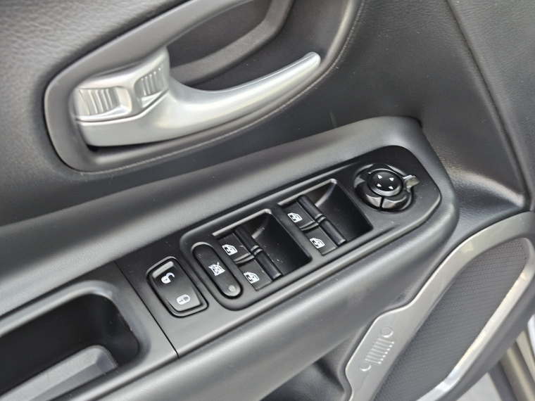 Jeep Renegade New Renegade Longitude 1.3 At 2025 Usado en Rosselot Usados