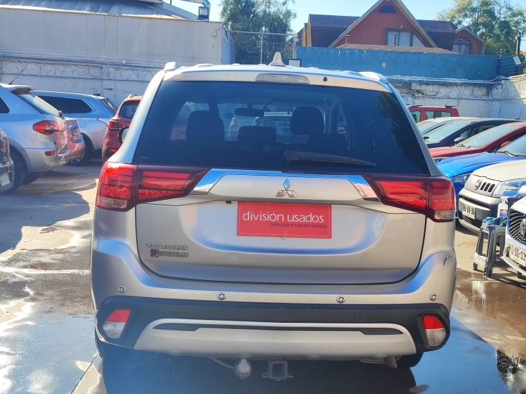 Mitsubishi Outlander Outlander Cvt 2.0 Aut 2019 Usado en Rosselot Usados Mitsubishi Outlander Outlander Cvt 2.0 Aut 2019 Usado en Rosselot Usados