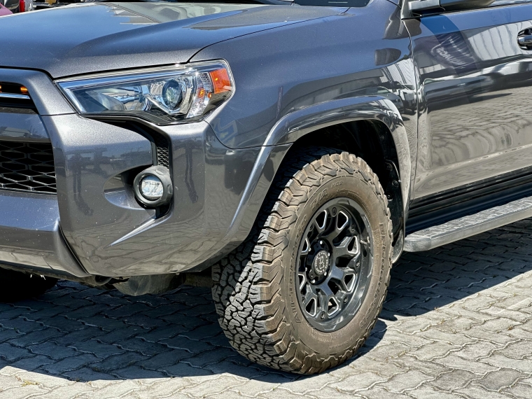 Toyota 4runner 4.0 Sr5 At 2022 Usado  Usado en Kovacs Usados