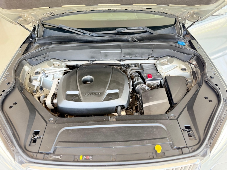 Volvo Xc90 T6 Awd 2.0t Inscription 2018 Usado en Automotriz Olea Flaño