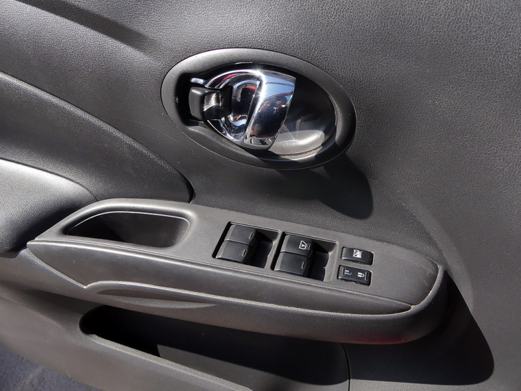 Nissan Versa Sense 1.6 At 2017 Usado  Usado en Webautos.cl